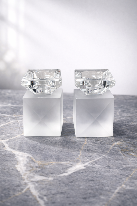 זוג פמוטי קריסטל חלבי