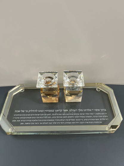 זוג פמוטים עם מגש